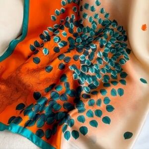 Fashion Satin Print Square Scarf Women's Retro Colorful Leaves Warm Scar…
